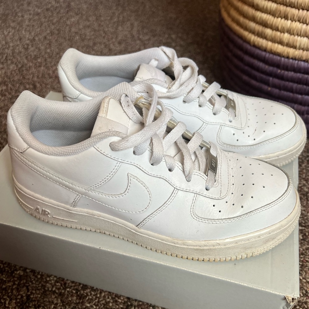 Air Force 1s - low